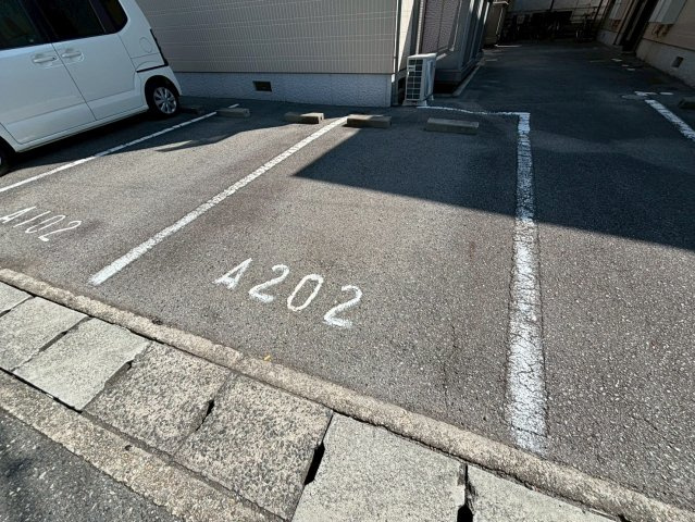 メゾンソレイユＡ棟の駐車場