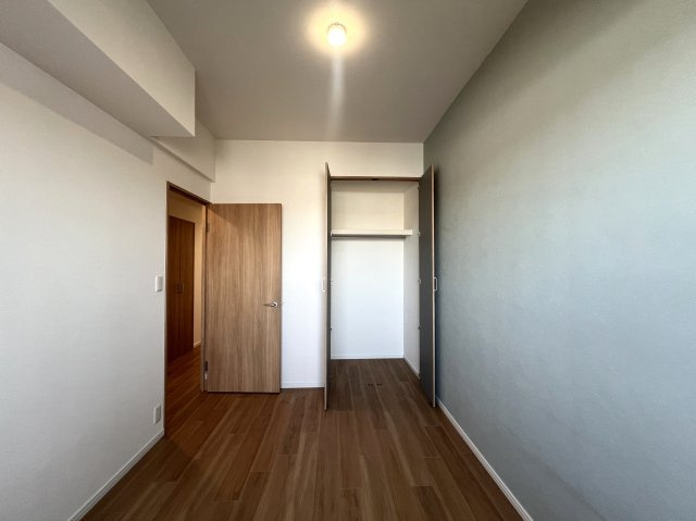 笑顔サンサン♪太陽サンサン♪【リノベ／サン・ステージ緑園都市東の街九番館】の洋室