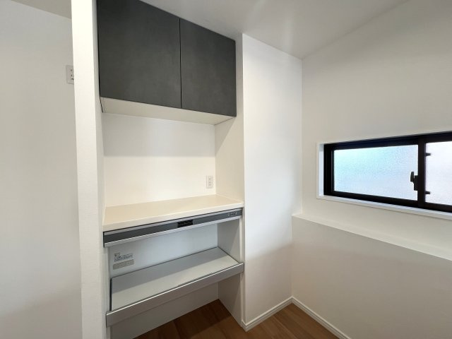 笑顔サンサン♪太陽サンサン♪【リノベ／サン・ステージ緑園都市東の街九番館】のキッチン