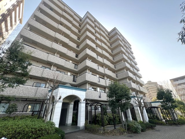 笑顔サンサン♪太陽サンサン♪【リノベ／サン・ステージ緑園都市東の街九番館】の外観