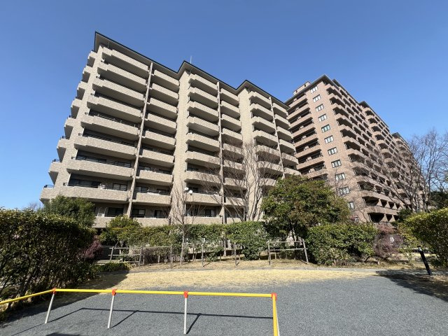 笑顔サンサン♪太陽サンサン♪【リノベ／サン・ステージ緑園都市東の街九番館】の外観