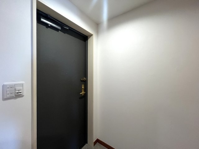 笑顔サンサン♪太陽サンサン♪【リノベ／サン・ステージ緑園都市東の街九番館】の玄関