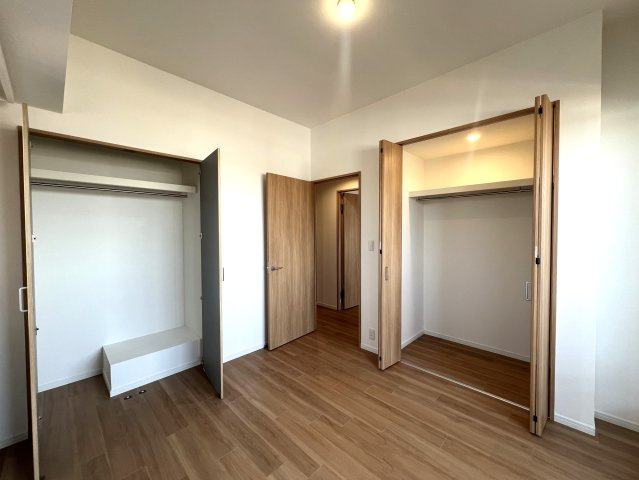 笑顔サンサン♪太陽サンサン♪【リノベ／サン・ステージ緑園都市東の街九番館】の洋室