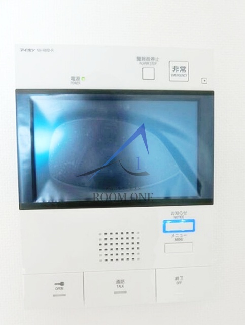 サンイング飯田橋のセキュリティ|モニター付きインターホンです。