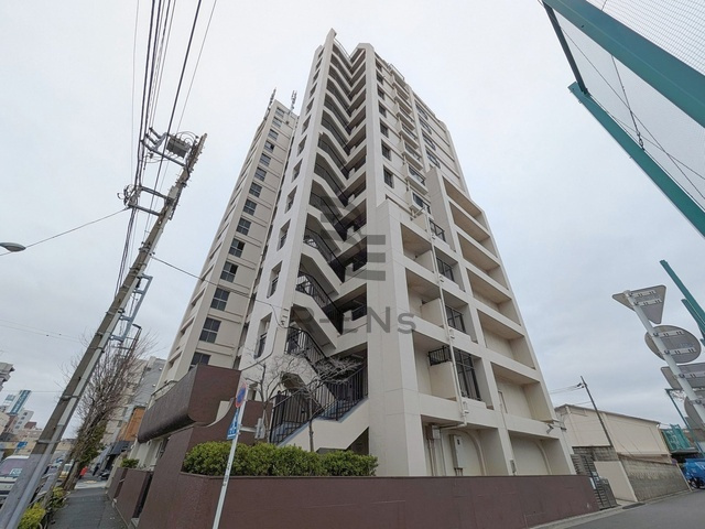 【外観】 | 桜台コーポ | タイル張りの外壁で、全体的に落ち着いた印象です