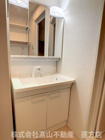 リオ・グランデ直方２番館の洗面所