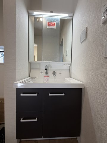 新座市片山3丁目の洗面所|使い勝手の良さそうな洗面所