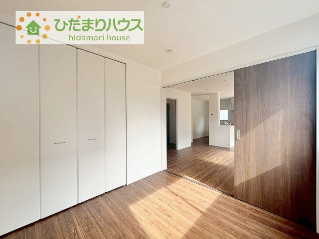 【洋室】 | 第2土浦市並木　新築戸建　1号棟 | 小さなお子さまのいる方におすすめ！リビング横の洋室でお子様が遊んでる様子も確認できます(^^)/