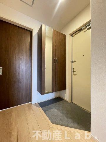 エスポワール松橋の玄関|※反転タイプのお写真です。