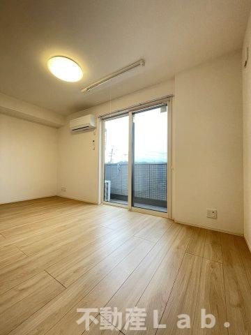 エスポワール松橋の居間・リビング|※反転タイプのお写真です。