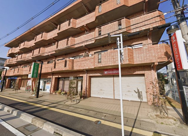 野洲市栄の店舗一部の外観