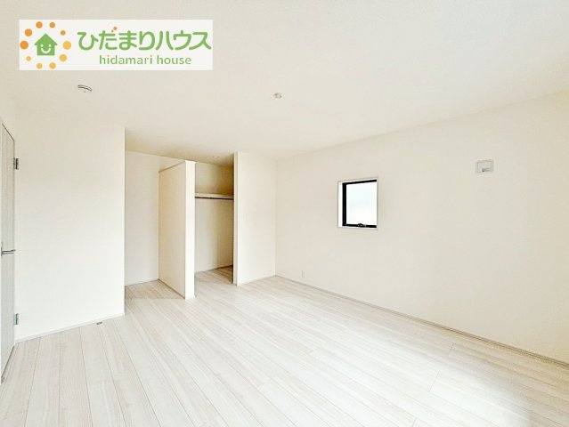 【寝室】 | 第2土浦市並木　新築戸建　3号棟 | ゆとりのある主寝室！ご家族全員で寝れちゃいます♪
