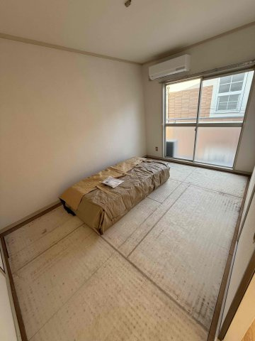 今治市立花町１丁目のアパートの和室|きれいな和室です