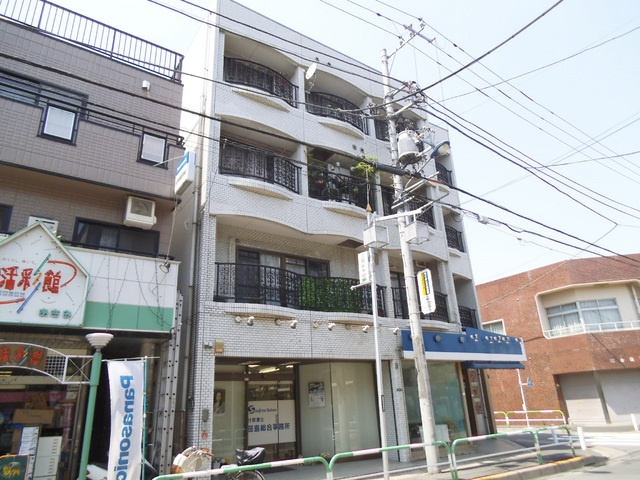 ホワイトローズの外観|買い物も便利な環境のよい立地です！