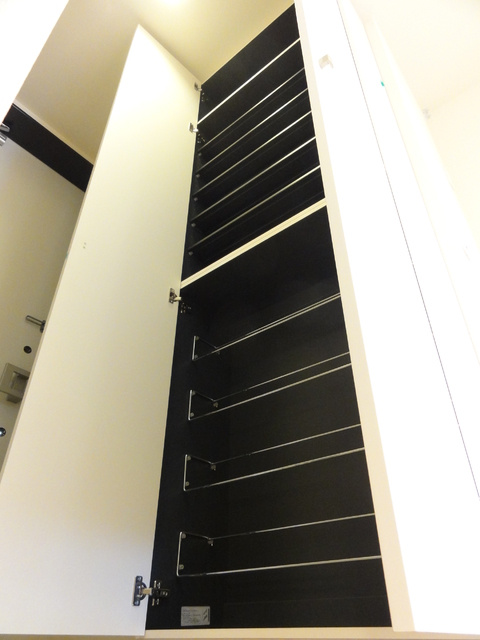 ソルクレスト大森の玄関|大容量のシューズBOX