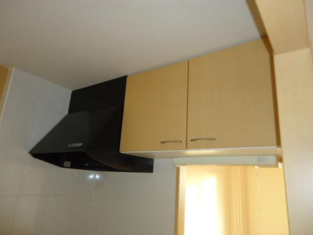 リヴェールドゥ　エスのキッチン|キッチン収納