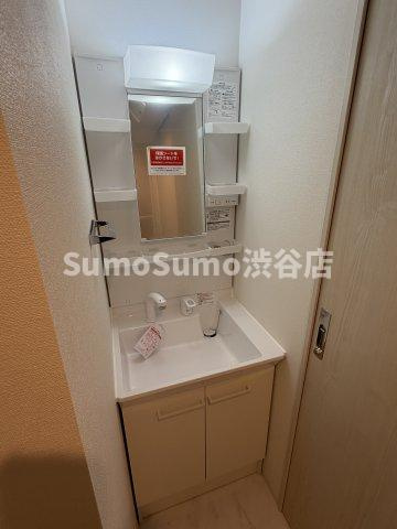 グランパセオ中目黒Ⅱの独立洗面台