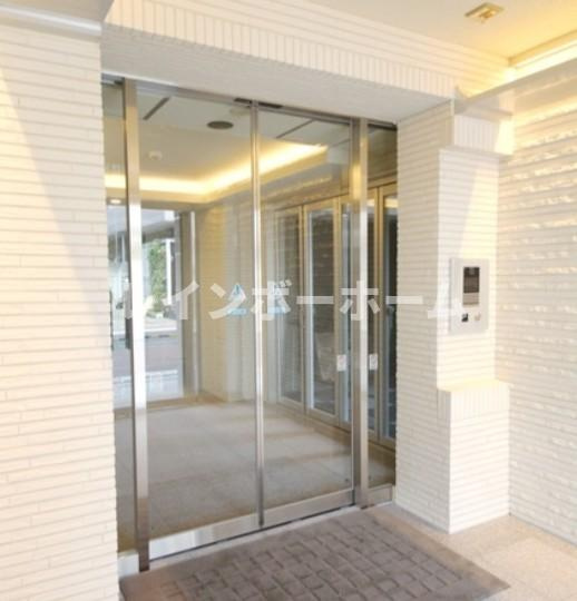 blue palette浦安のエントランス