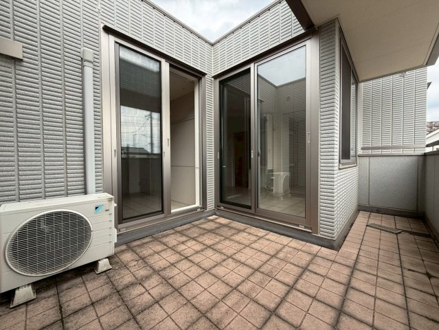 Ｅｘｃｅｌ　Ｃｏｕｒｔ　Cのエントランス
