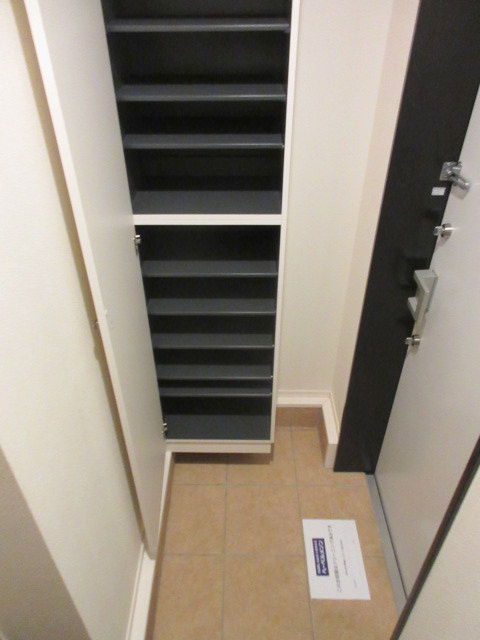 Ｅｘｃｅｌ　Ｃｏｕｒｔ　Cの玄関|別号室参考写真