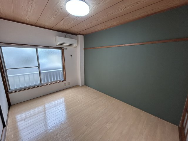 コーポクラモチの洋室|明るい洋室です