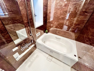 【浴室】 | 鷹合２丁目　中古一戸建 | お風呂で日々の疲れを落としましょう