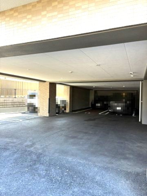 【駐車場】 | クラブスタイル馬出フェリシア　4LDK