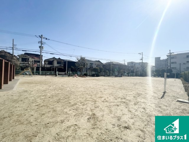 メゾンドール浜寺北の中庭|敷地内公園です