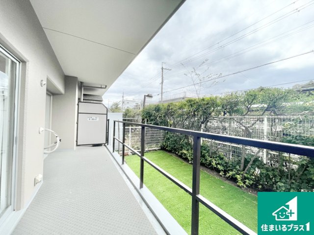 メゾンドール浜寺北のバルコニー|日当たりのよいバルコニー！お部屋が開放的に！