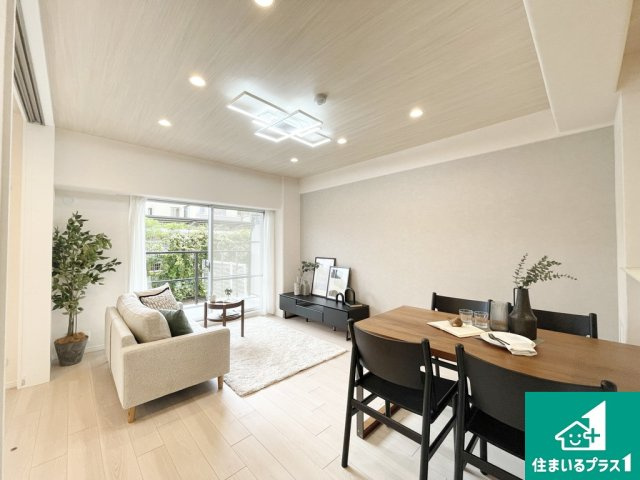 メゾンドール浜寺北の居間・リビング|リビング別角度です♪