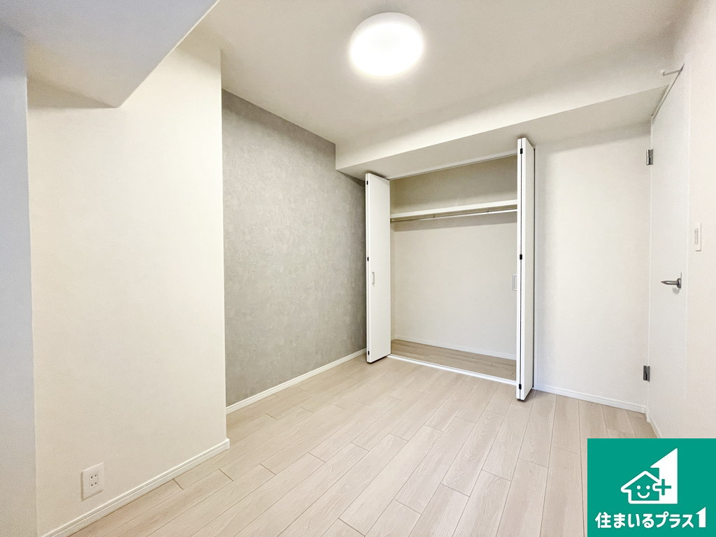 メゾンドール浜寺北の子供部屋|明るい洋室です