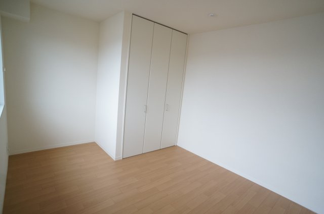 プラン・ド・エスト　Ｂ棟の洋室