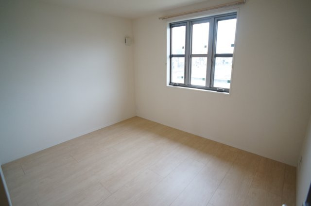 プラン・ド・エスト　Ｂ棟の洋室