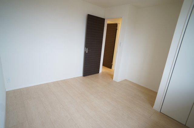 プラン・ド・エスト　Ｂ棟の洋室