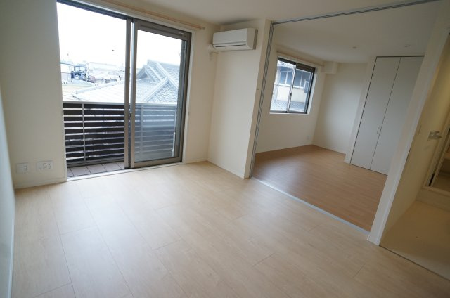 プラン・ド・エスト　Ｂ棟の居間・リビング