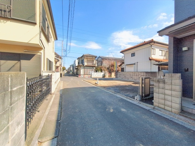 【新築分譲住宅】川越市石原町2丁目の前面道路含む現地写真