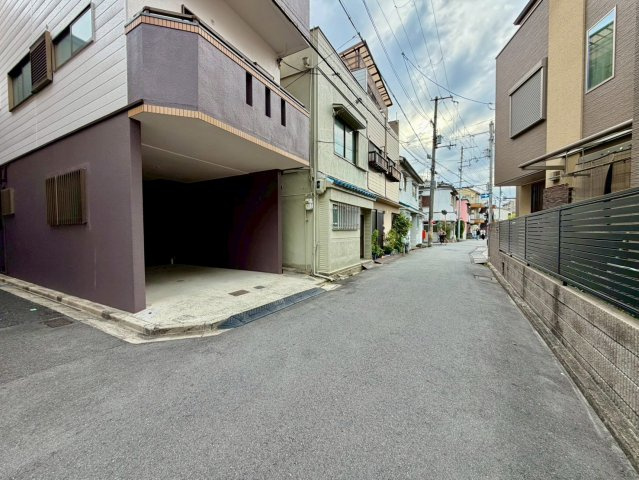 門真市本町の前面道路含む現地写真