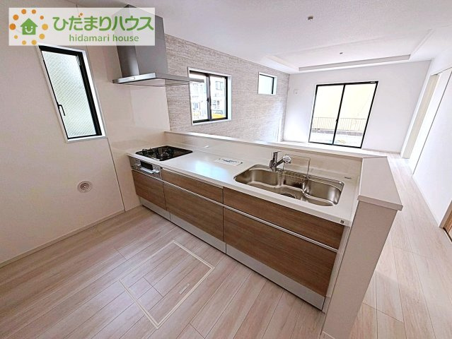 【キッチン】 | 土浦市中央3期　新築戸建　2号棟 | 料理をしながらでも、ご家族との会話を楽しめる対面式キッチン♪