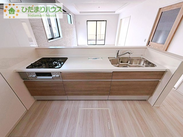 【キッチン】 | 土浦市中央3期　新築戸建　2号棟 | カウンターは少し高くなってますので、手元が隠れて来客からは見えにくくなってます♪