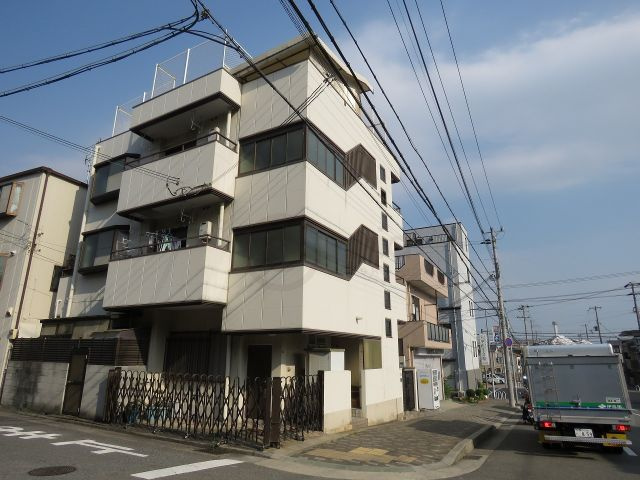 六甲ベイビューマンションの外観