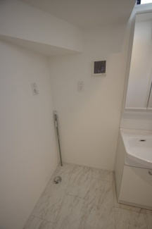 【ランドリースペース】 | 【仲介手数料無料！！】八王子市上柚木　新築戸建て（全2棟）1号棟　3990万円