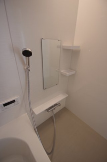 【浴室】 | 【仲介手数料無料！！】八王子市上柚木　新築戸建て（全2棟）1号棟　3990万円