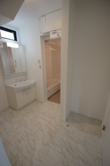 【脱衣所】 | 【仲介手数料無料！！】八王子市上柚木　新築戸建て（全2棟）1号棟　3990万円