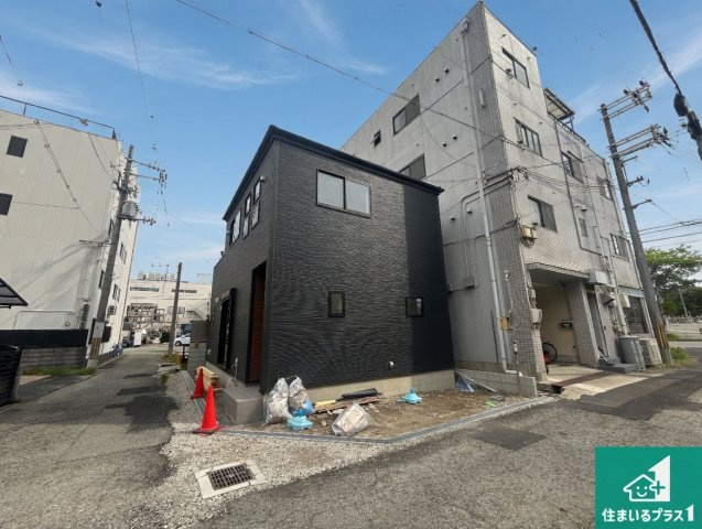 尼崎市南初島町　新築一戸建ての外観|お客様に長く安心して住んでいだだける事にこだわった家づくり！住んでからのアフターサービスにもしっかりと取り組んでいます！