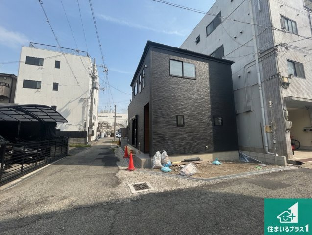 尼崎市南初島町　新築一戸建ての外観|お客様に長く安心して住んでいだだける事にこだわった家づくり！住んでからのアフターサービスにもしっかりと取り組んでいます！