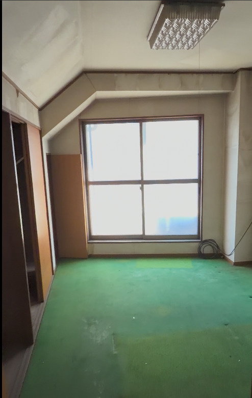 世田谷2丁目一棟の洋室