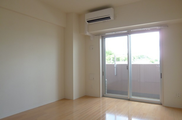 トレセリア大和田弐番館の居間・リビング|居室1