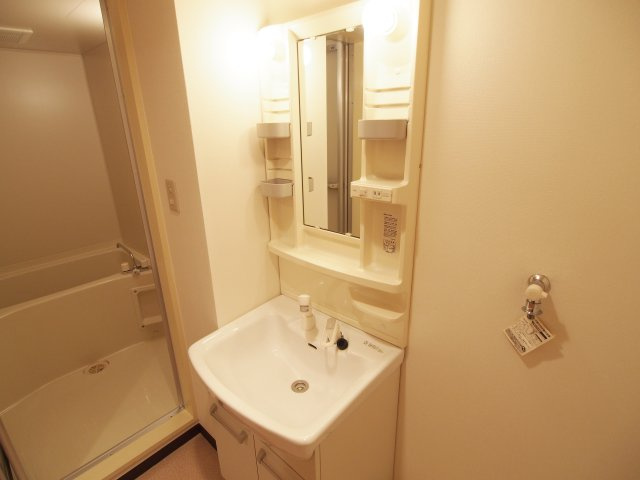 メゾン中野駅前の独立洗面台