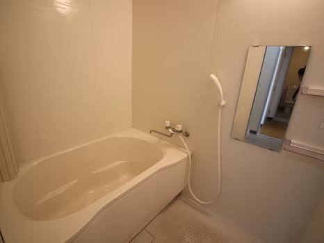 ガーデンハイツ滝山Bの浴室