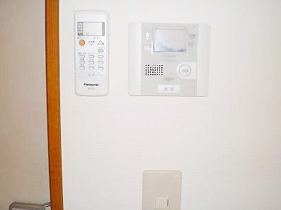 セントレジデンス中野のセキュリティ|モニター付インターホンです★